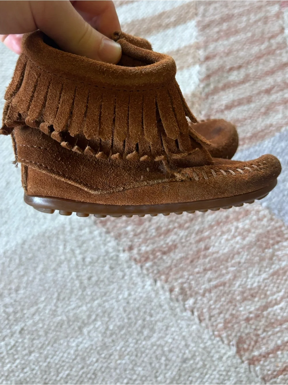 Toddler Girls Minnetonka Moccasins Suede Fringe Booties Size 8